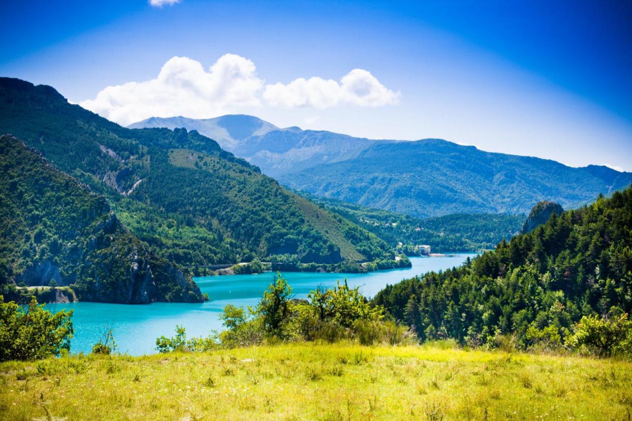 Gite De La Baume , Aux Delices Du Verdon Castellane Bagian luar foto